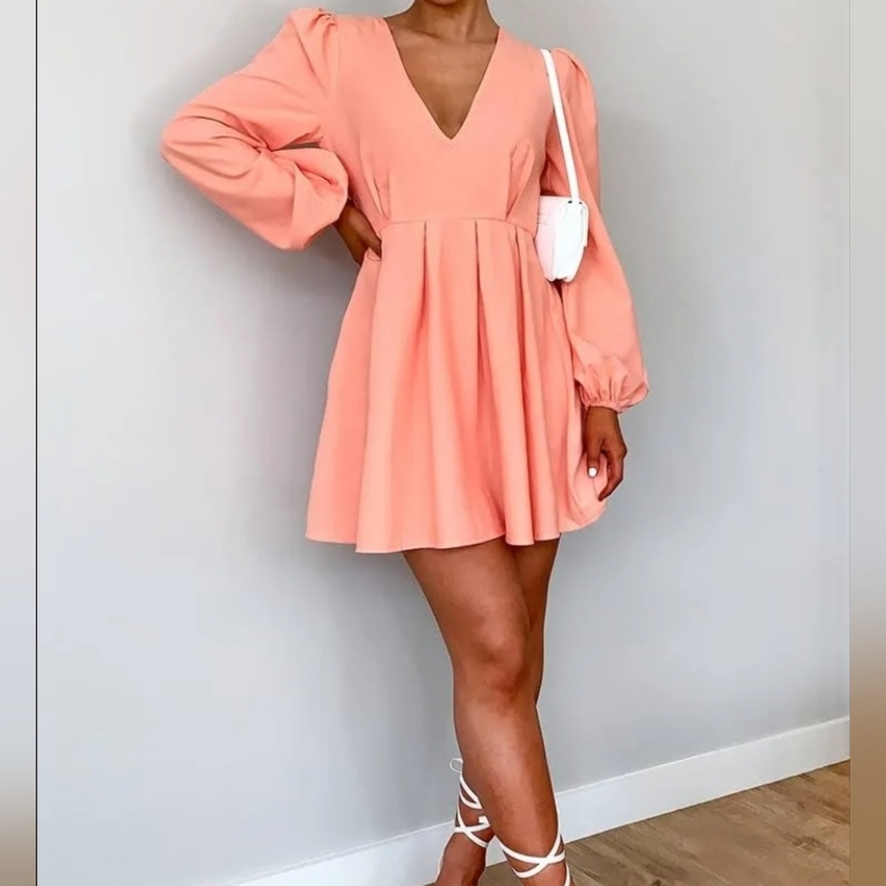 Peach Pretty Little Thing size 8 Dress.